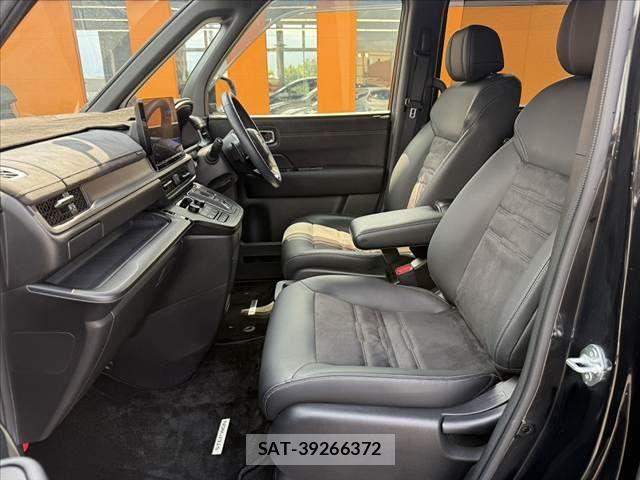 Honda STEP WGN 2023-09 8629087-16