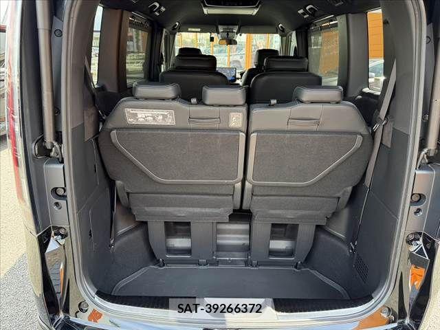 Honda STEP WGN 2023-09 8629087-18