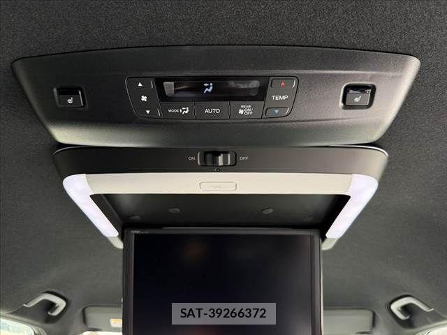 Honda STEP WGN 2023-09 8629087-22