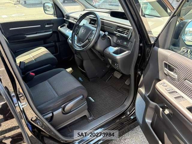 Honda STEP WGN 2015-06 8629093-10