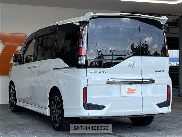 Honda STEP WGN 2022-01 8661744-12