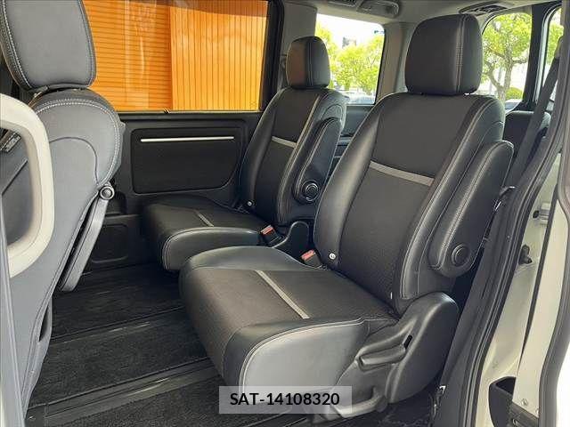 Honda STEP WGN 2022-01 8661744-18