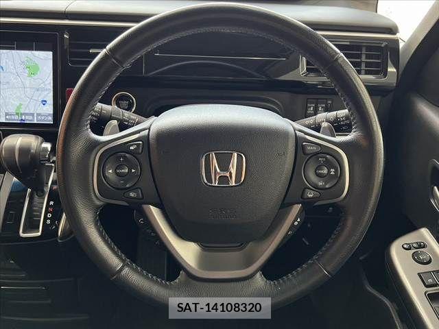 Honda STEP WGN 2022-01 8661744-26