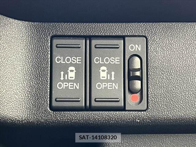 Honda STEP WGN 2022-01 8661744-5