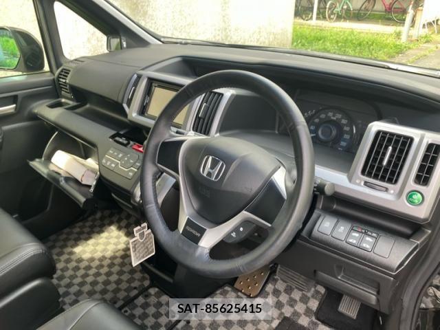 Honda STEP WGN 2012-07 8666955-13