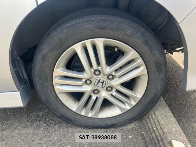 Honda STEP WGN 2008-04 8661779-6