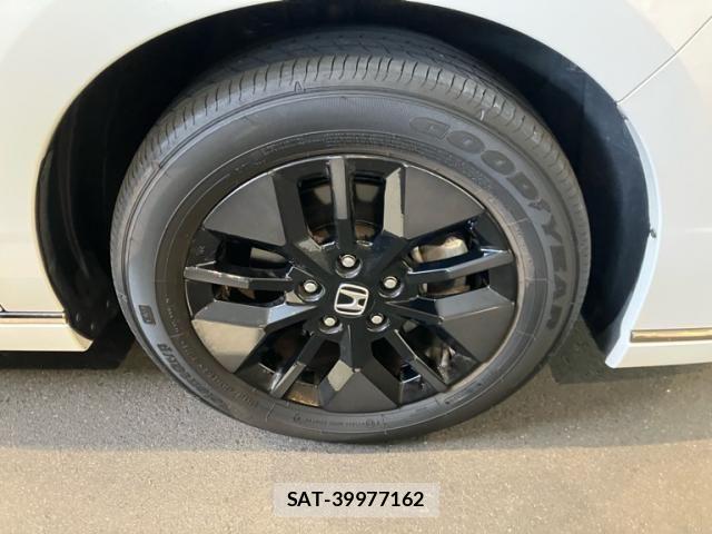 Honda STEP WGN 2025-03 8661745-2