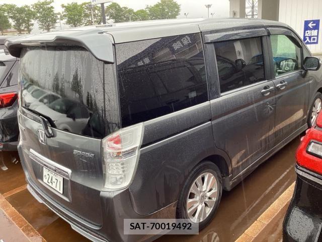 Honda STEP WGN 2011-03 8661781-3