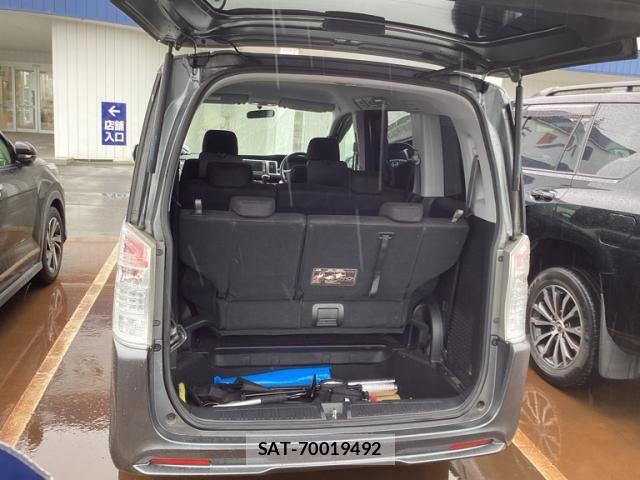 Honda STEP WGN 2011-03 8661781-5