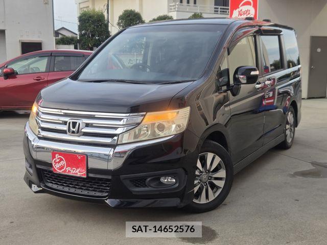 Honda STEP WGN 2012-06 8666956-0