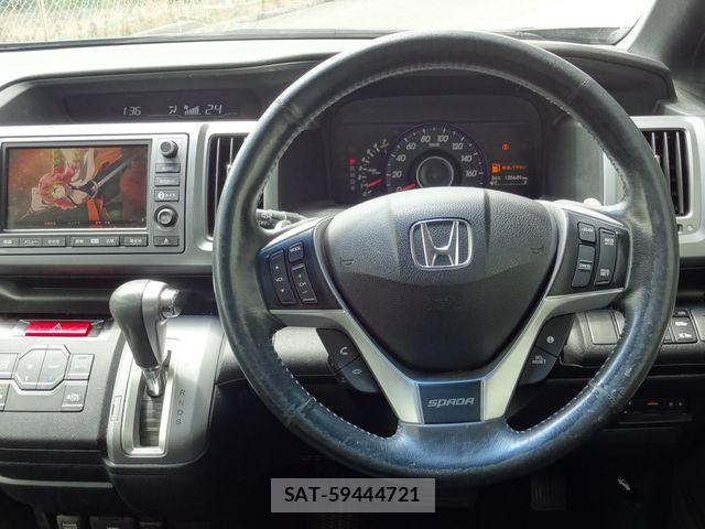 Honda STEP WGN 2013-08 8661769-3