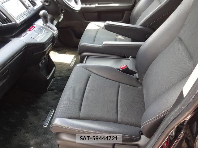 Honda STEP WGN 2013-08 8661769-7