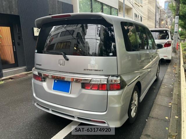 Honda STEP WGN 2007-11 8661777-3