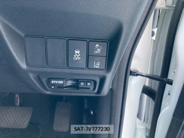 Honda STEP WGN 2021-10 8666952-12