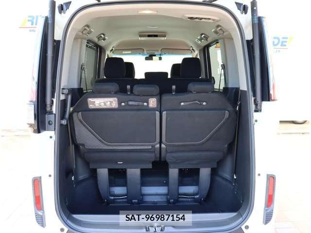 Honda STEP WGN 2017-07 8661757-6