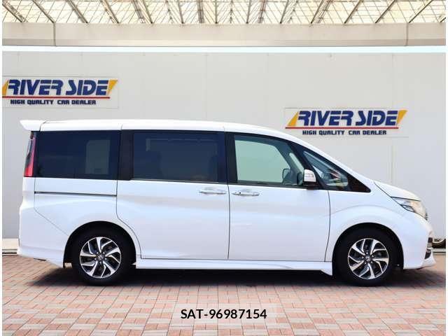 Honda STEP WGN 2017-07 8661757-3