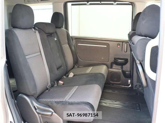 Honda STEP WGN 2017-07 8661757-5
