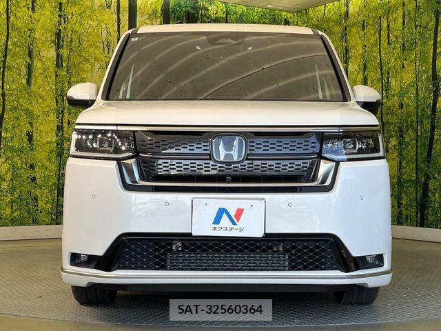 Honda STEP WGN 2022-08 8666951-14