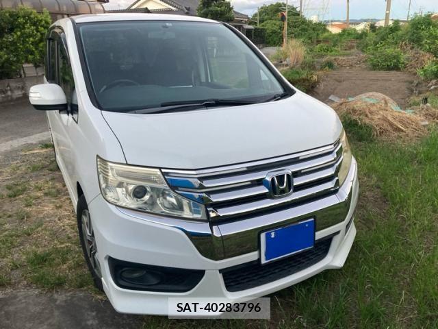 Honda STEP WGN 2013-09 8666957-2