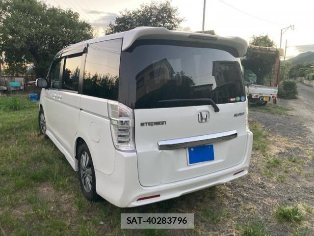 Honda STEP WGN 2013-09 8666957-4
