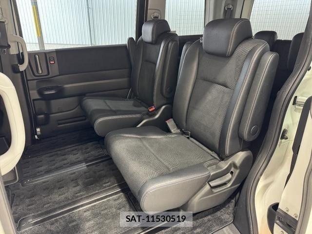 Honda STEP WGN 2014-12 8666954-11