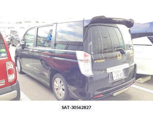 Honda STEP WGN 2011-12 8661774-2