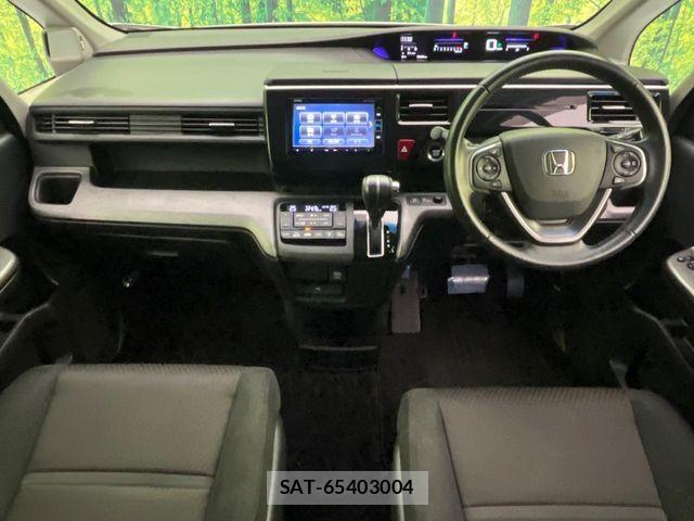 Honda STEP WGN 2018-05 8661752-1