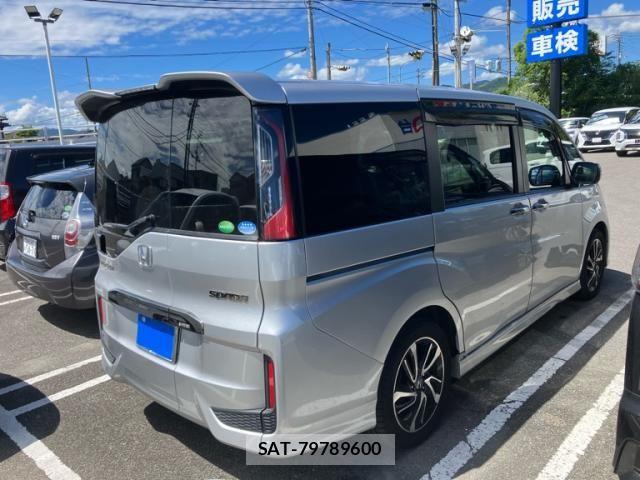 Honda STEP WGN 2016-03 8686659-2