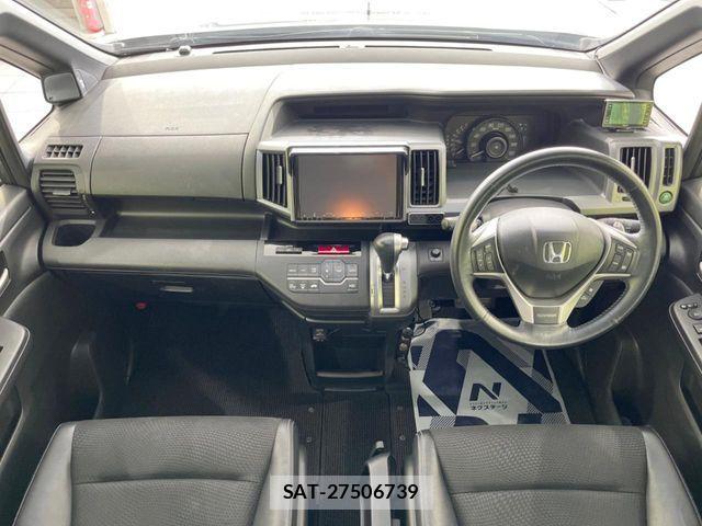 Honda STEP WGN 2013-09 8686661-1
