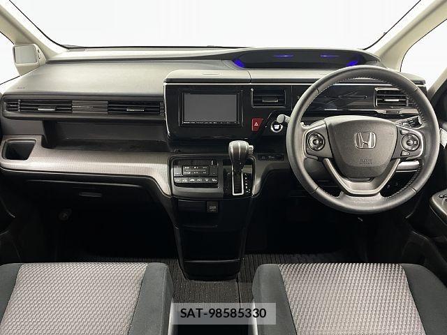 Honda STEP WGN 2016-10 8686654-1