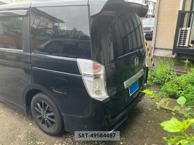 Honda STEP WGN 2011-03 8686666-4