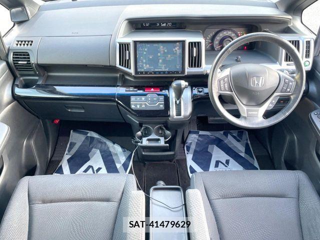 Honda STEP WGN 2014-06 8746068-1