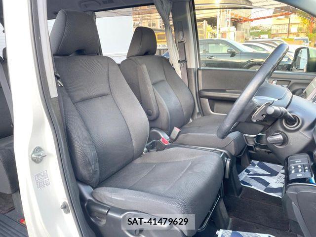 Honda STEP WGN 2014-06 8746068-6