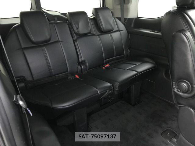 Honda STEP WGN 2017-08 8746049-11