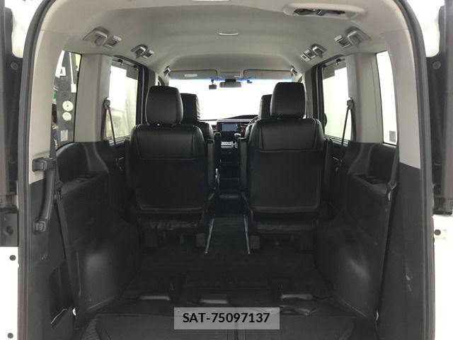 Honda STEP WGN 2017-08 8746049-15