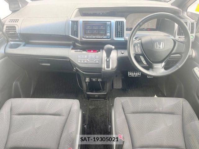 Honda STEP WGN 2012-03 8746075-1