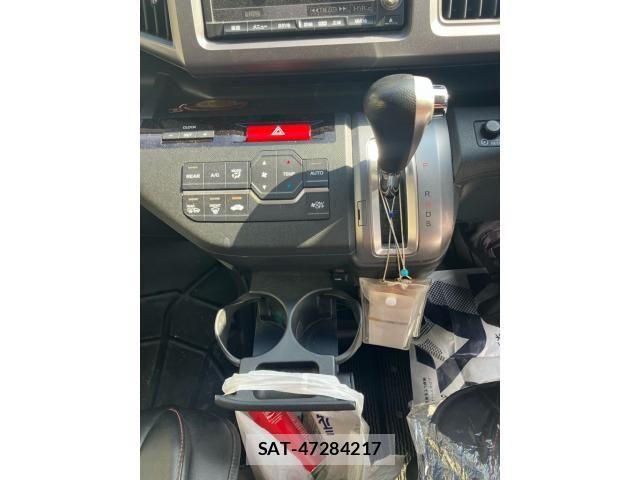 Honda STEP WGN 2012-05 8746074-19