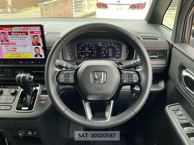 Honda STEP WGN 2023-07 8746042-9