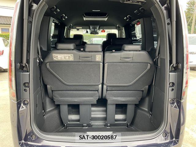 Honda STEP WGN 2023-07 8746042-29