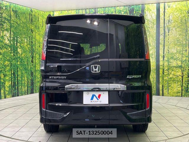 Honda STEP WGN 2018-06 8746047-15