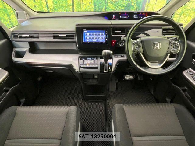 Honda STEP WGN 2018-06 8746047-1