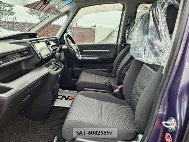Honda STEP WGN 2016-03 8746054-19