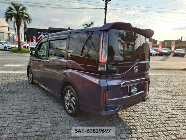 Honda STEP WGN 2016-03 8746054-2