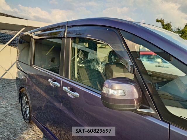 Honda STEP WGN 2016-03 8746054-4