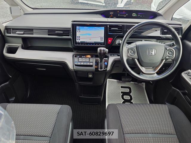 Honda STEP WGN 2016-03 8746054-8