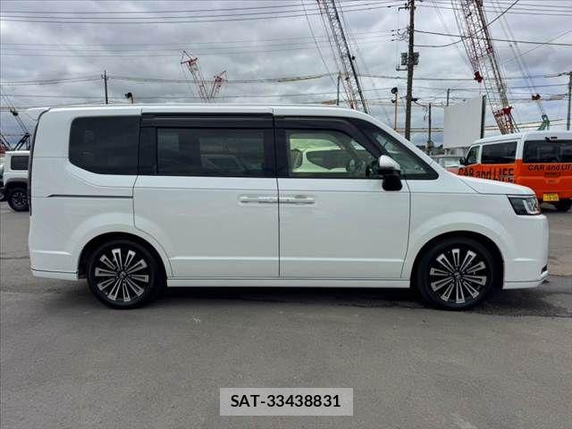 Honda STEP WGN 2022-12 8746043-11
