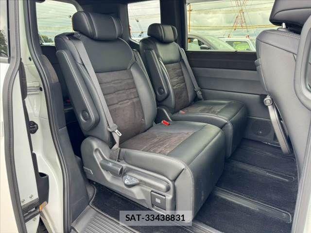 Honda STEP WGN 2022-12 8746043-20
