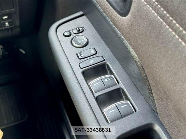 Honda STEP WGN 2022-12 8746043-26