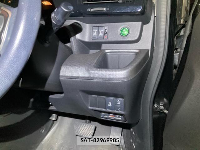 Honda STEP WGN 2016-03 8746057-16