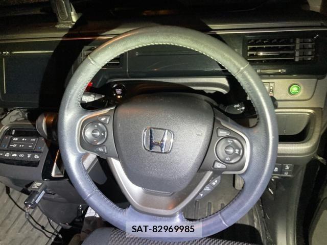 Honda STEP WGN 2016-03 8746057-17
